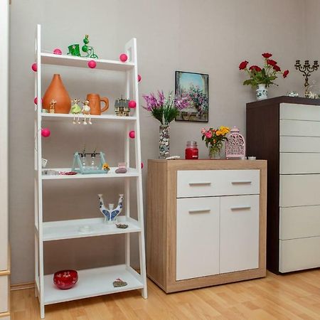 Alionas Home Tbiliszi Kültér fotó