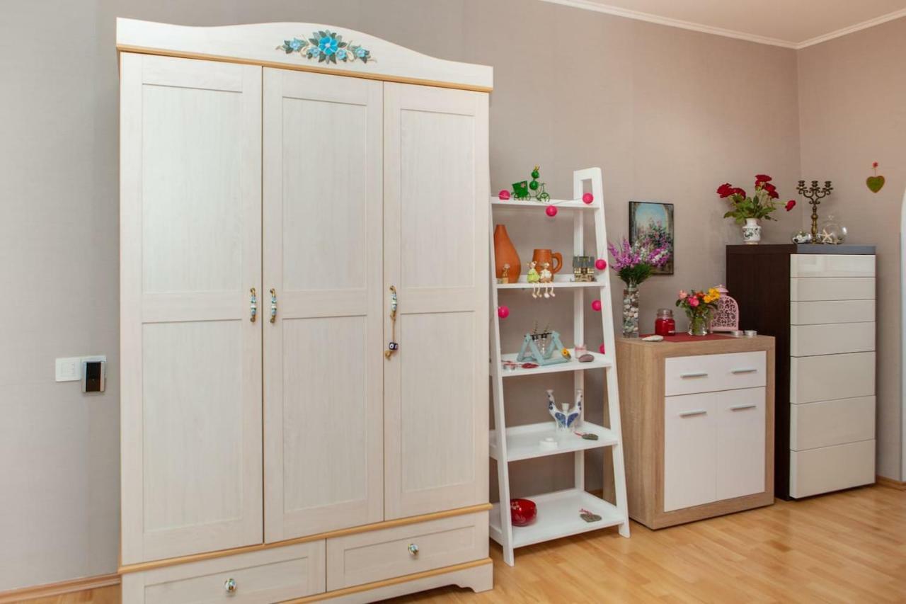Alionas Home Tbiliszi Kültér fotó